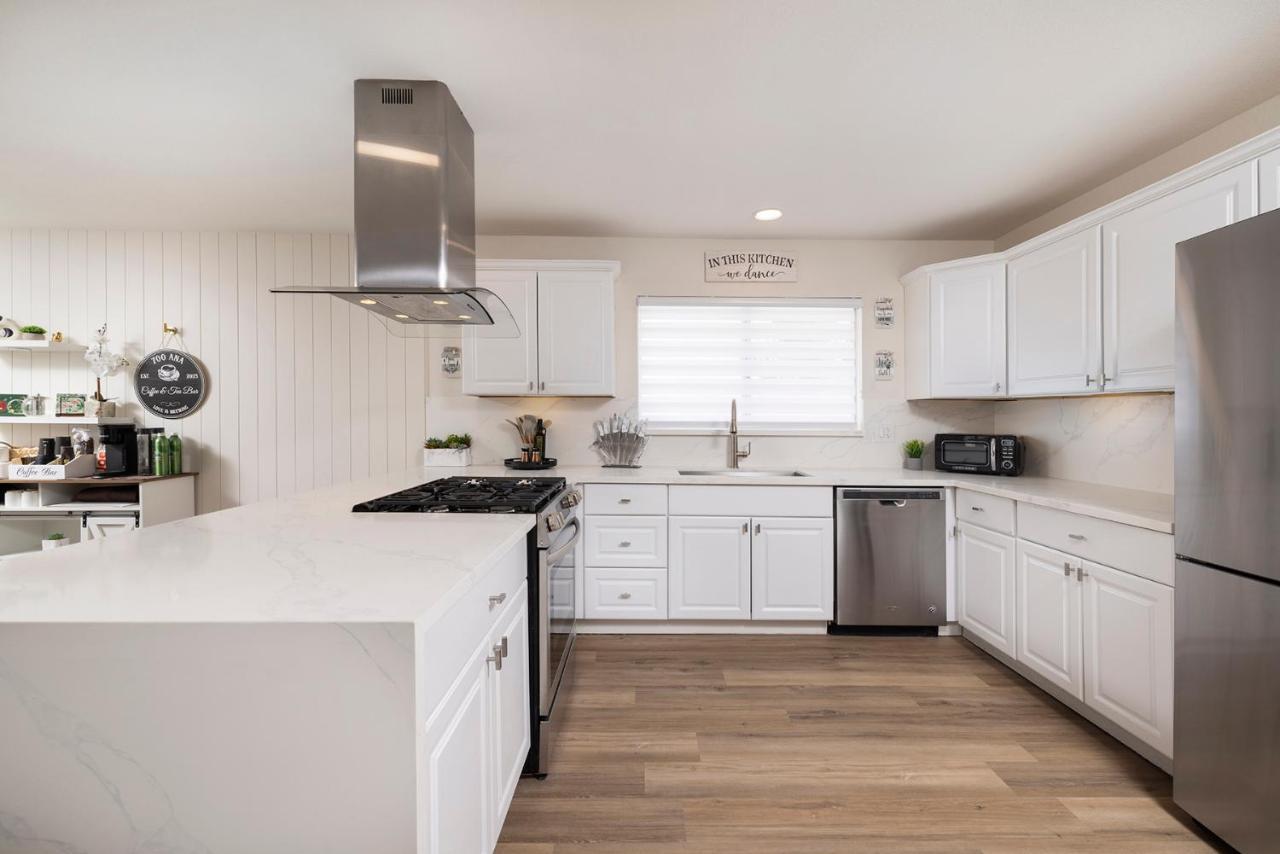 Single Story Minutes From Summerlin With Rv Parking & Dog Friendly 라스베이거스 외부 사진